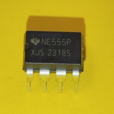 Мікросхема NE555P DIP8