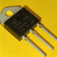 BTA41-700B